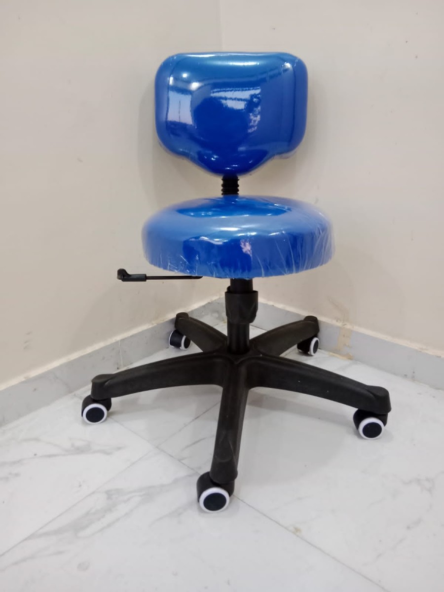 كرسي طبيب D.1